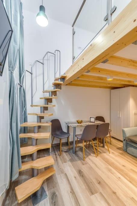 Amazing Kazinczy Flat No. 1 Budapest Exterior photo
